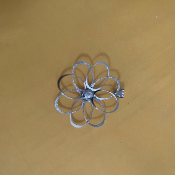 14k white real gold flower - Picture 2 of 4